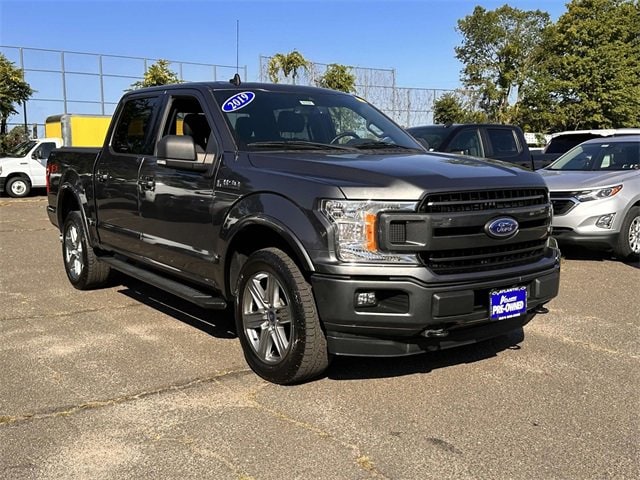 Used 2019 Ford F-150 XLT with VIN 1FTEW1E49KFD07334 for sale in Bay Shore, NY