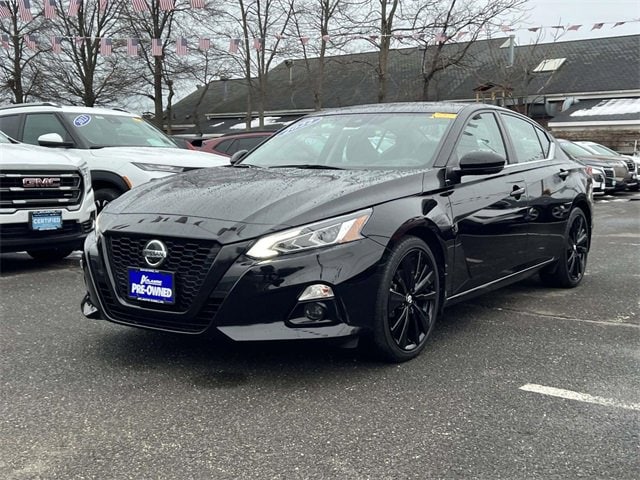 2022 Nissan Altima SR