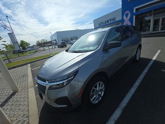 2023 Chevrolet Equinox AWD LS's photo