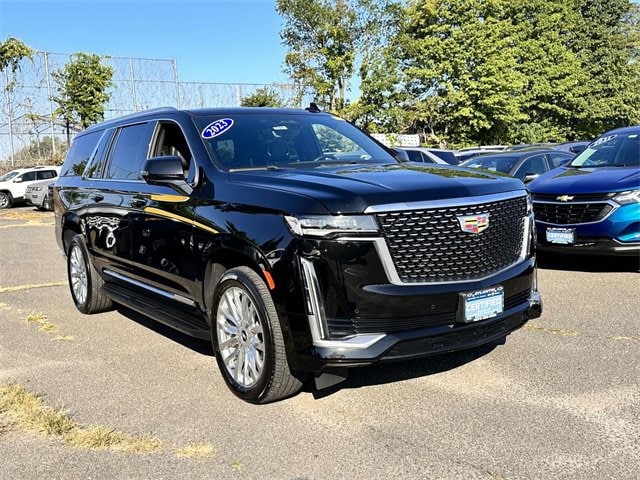 Certified 2023 Cadillac Escalade ESV Premium Luxury with VIN 1GYS4KKL5PR261270 for sale in Bay Shore, NY