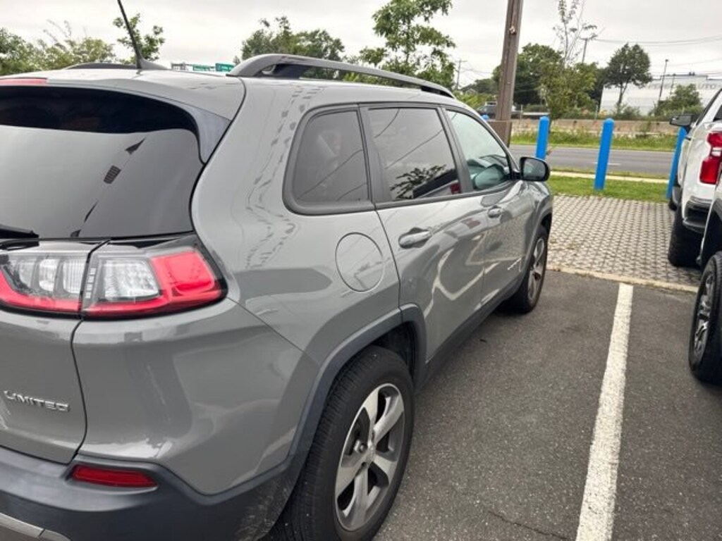 Used 2022 Jeep Cherokee Limited 4x4 SUV