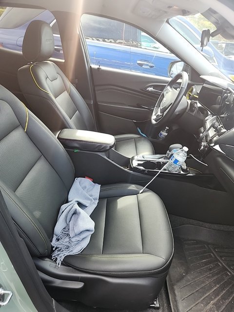 Used 2024 Chevrolet Trax Activ SUV