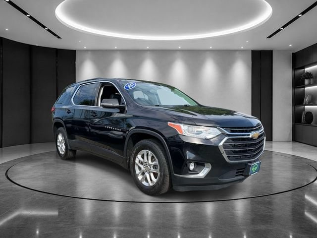 Used 2019 Chevrolet Traverse 3LT with VIN 1GNEVHKW6KJ237720 for sale in Bay Shore, NY