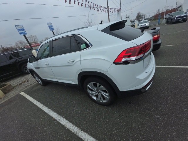 2020 Volkswagen Atlas Cross Sport V6 SEL photo 2