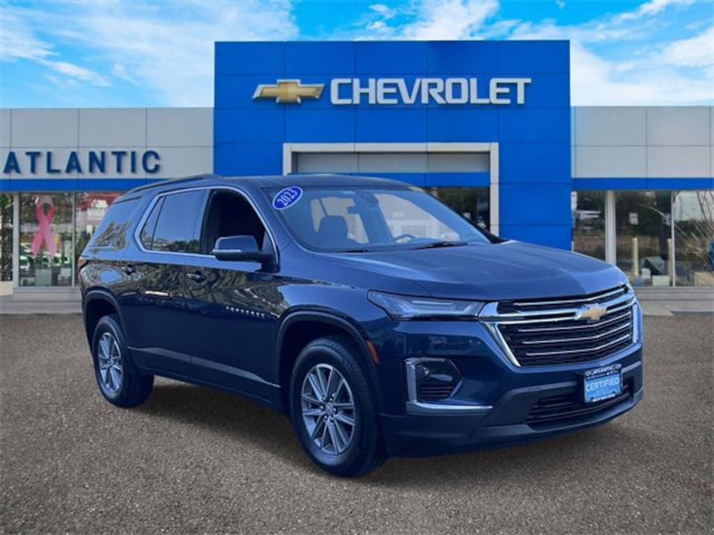 Certified 2023 Chevrolet Traverse LT Cloth SUV