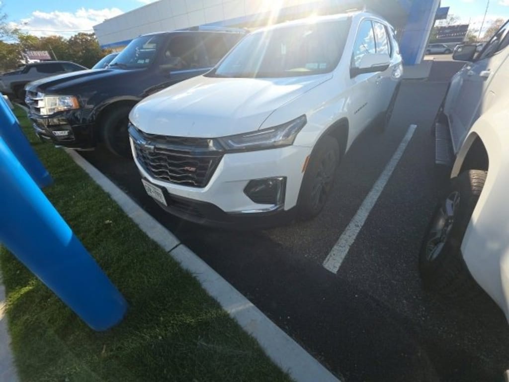 Certified 2023 Chevrolet Traverse RS SUV