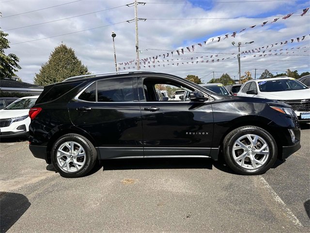 Used 2020 Chevrolet Equinox LT with VIN 2GNAXVEX1L6188646 for sale in Bay Shore, NY