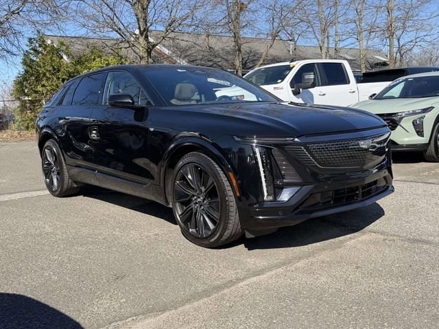 Used 2024 Cadillac LYRIQ Sport 3 with VIN 1GYKPWRK1RZ112160 for sale in Bay Shore, NY