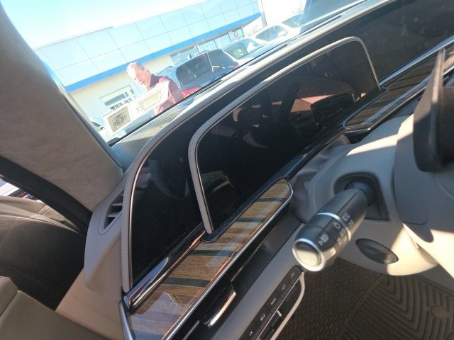 2023 Cadillac Escalade Sport Platinum photo 4