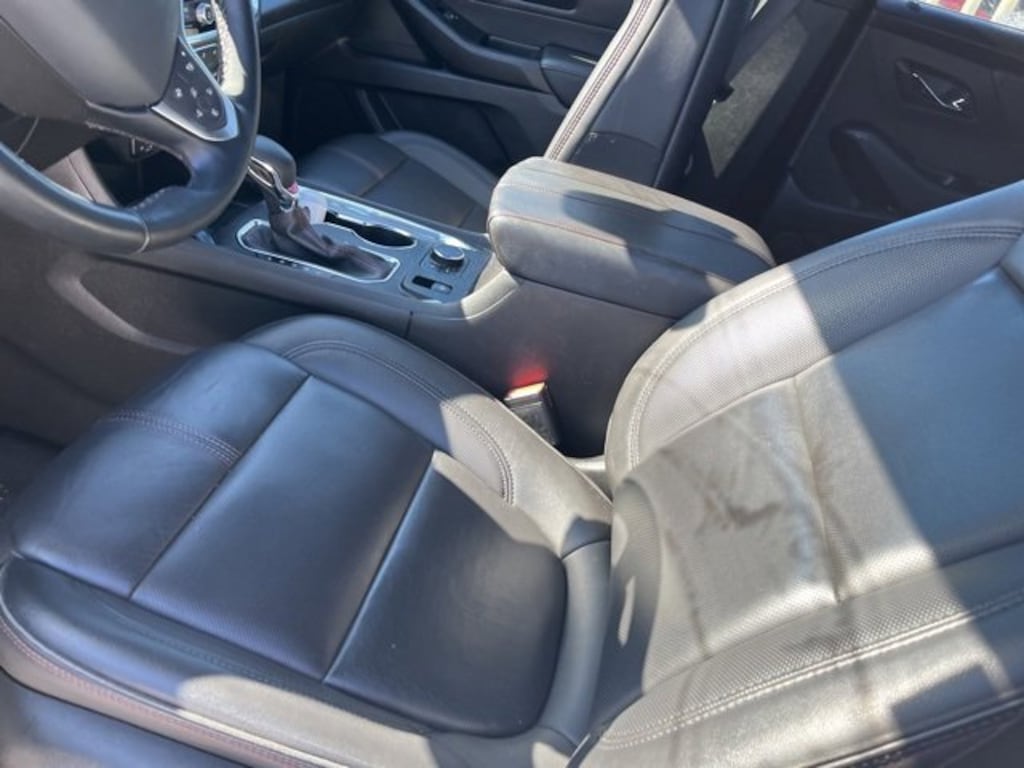 Used 2023 Chevrolet Traverse RS SUV