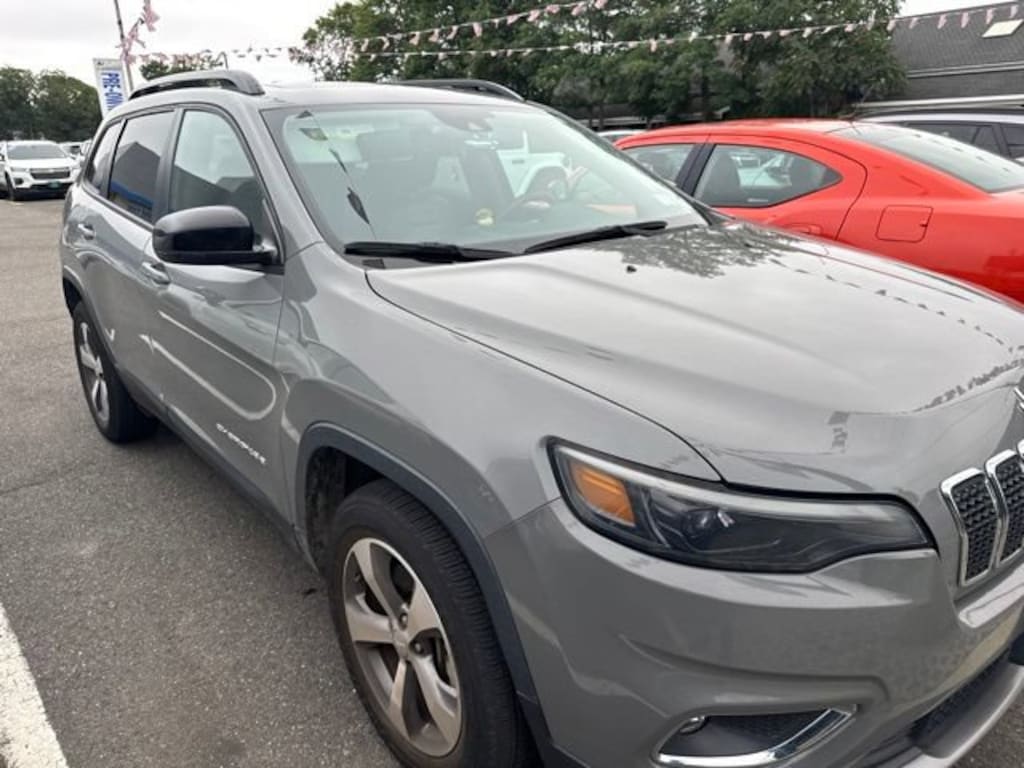 Used 2022 Jeep Cherokee Limited 4x4 SUV