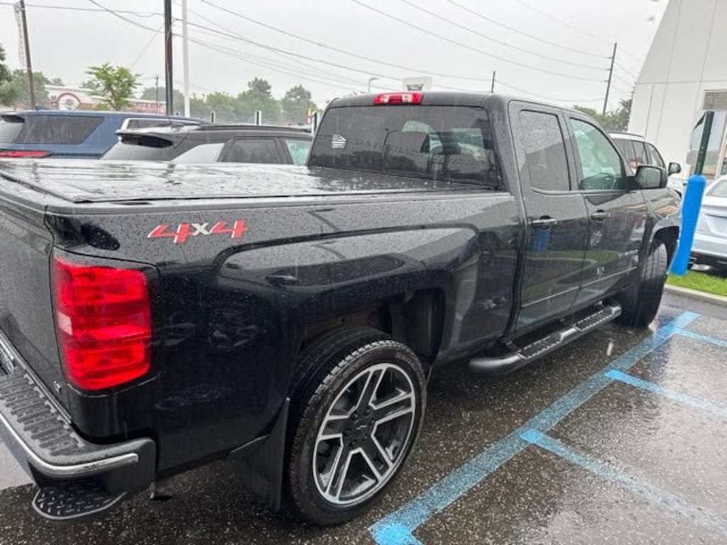 Used 2018 Chevrolet Silverado 1500 LT Truck