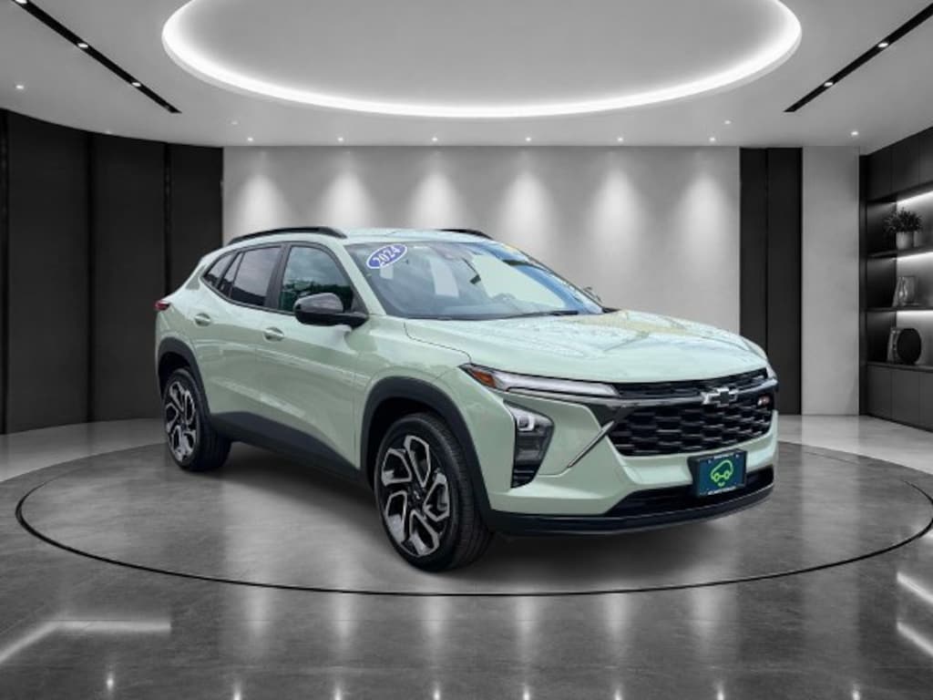 Used 2024 Chevrolet Trax 2RS SUV