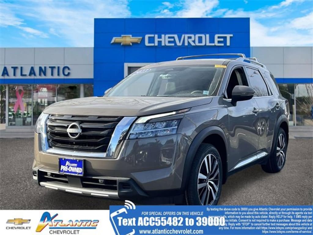 Used 2023 Nissan Pathfinder Platinum 4WD SUV