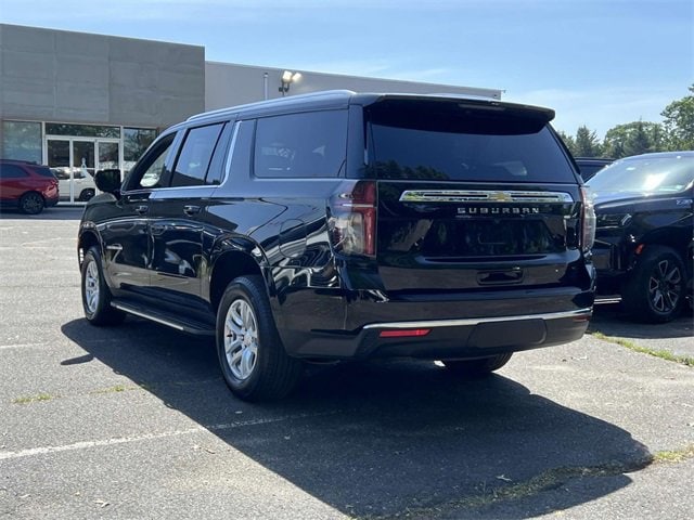 Certified 2024 Chevrolet Suburban LS with VIN 1GNSKBKD2RR206810 for sale in Bay Shore, NY