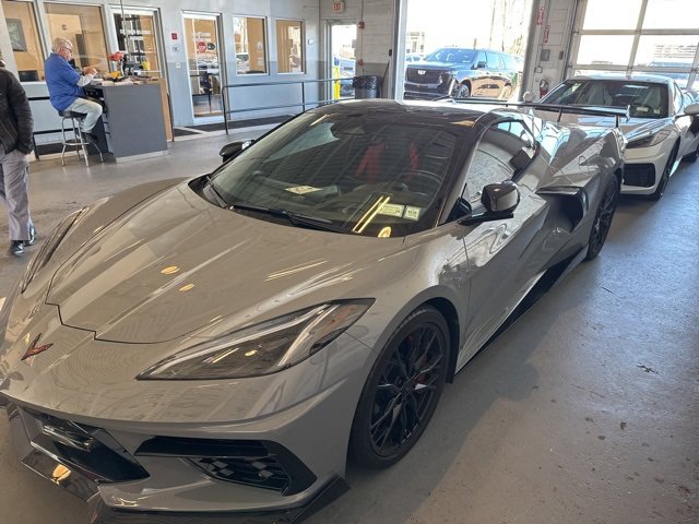 2024 Chevrolet Corvette Stingray 3LT photo 2