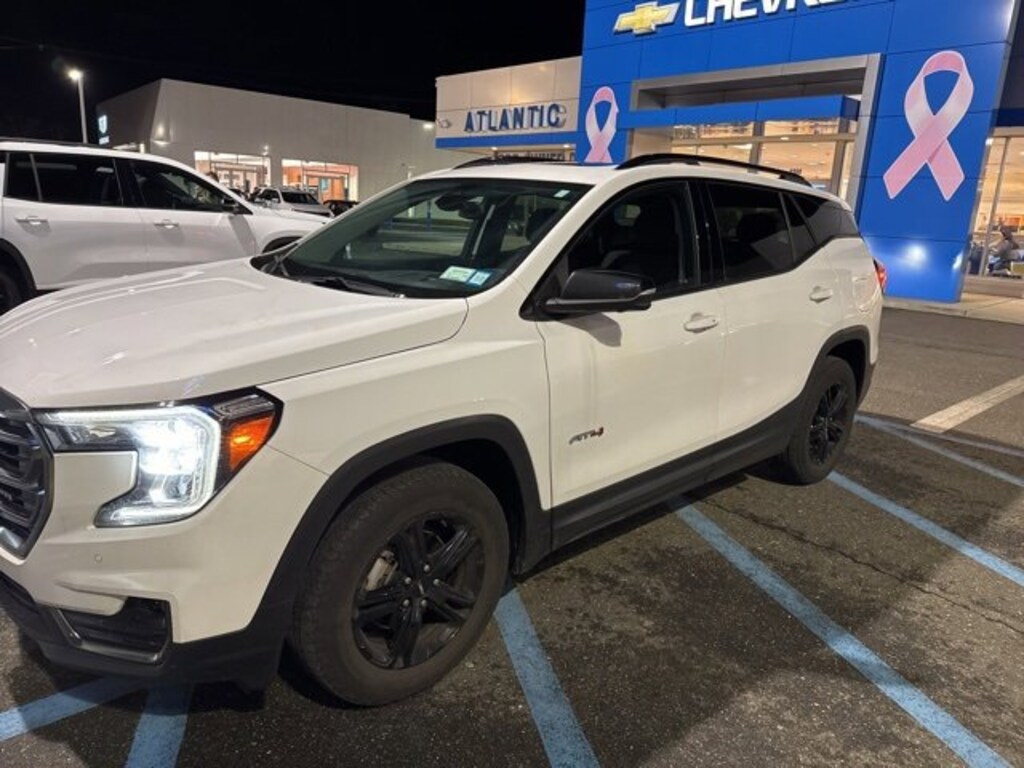 Certified 2022 GMC Terrain AT4 SUV