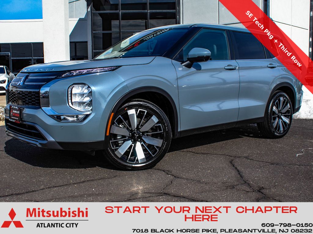 2026 Mitsubishi Outlander SE