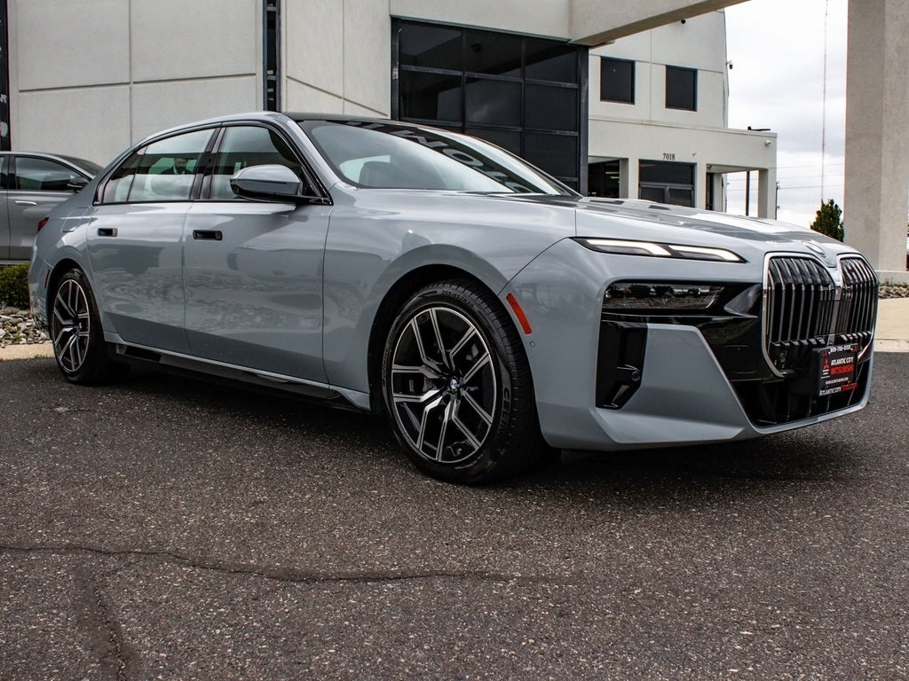 Used 2025 BMW 740i xDrive Sedan