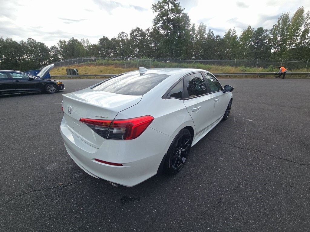 2024 Honda Civic Sport photo 2