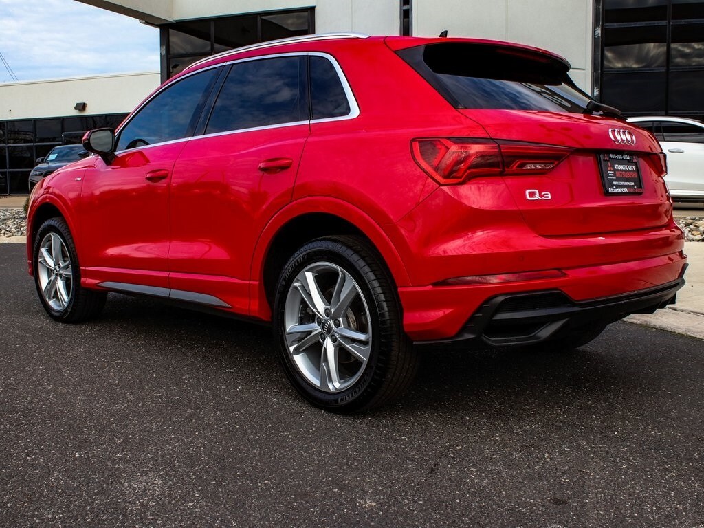 2020 Audi Q3 45 TFSI S line Premium photo 4