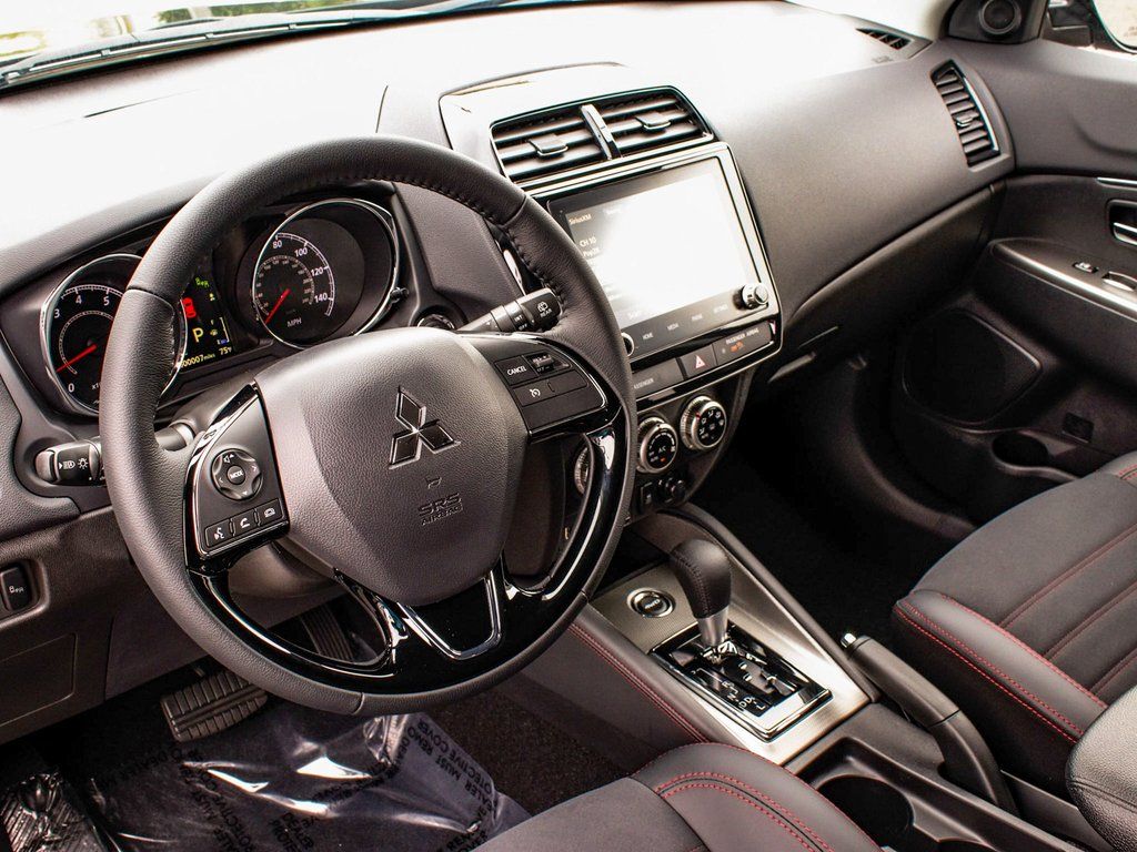 2024 Mitsubishi Outlander Sport SE - Photo 15