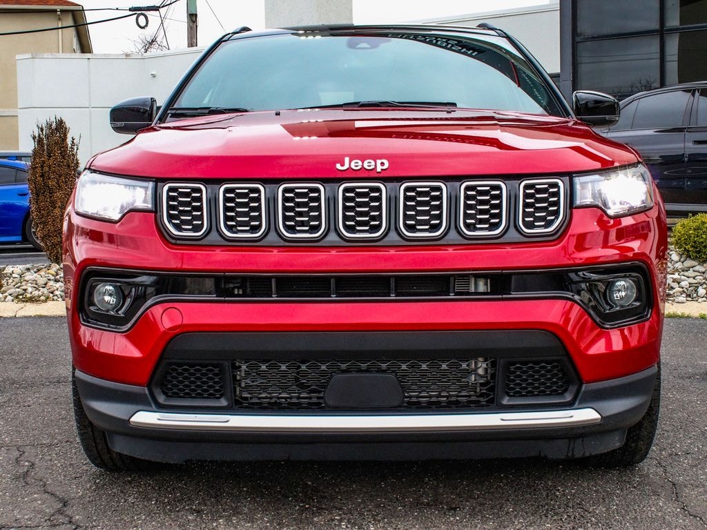 Used 2025 Jeep Compass Limited SUV