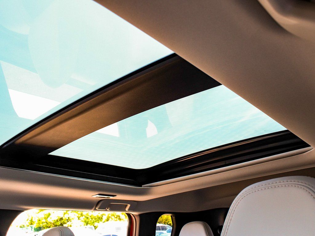 2025 Mitsubishi Outlander SE - Photo 44