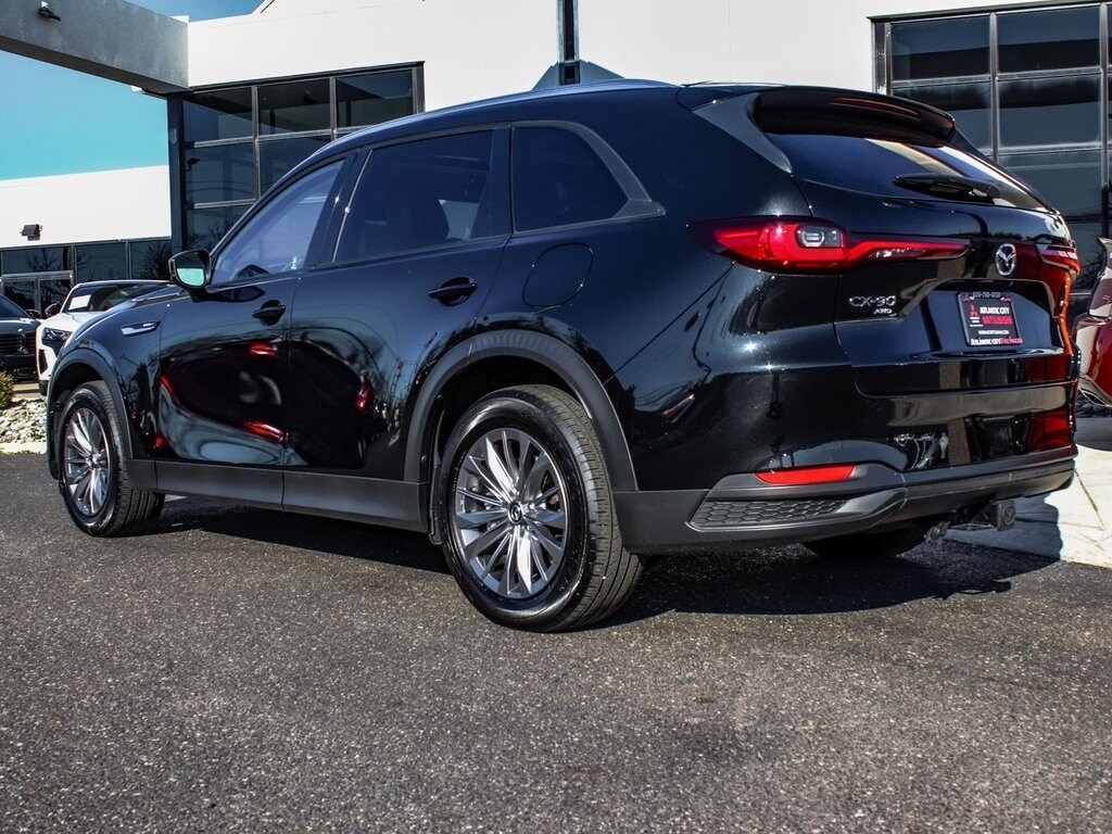 2024 Mazda CX-90 Plug-in Hybrid Preferred photo 4