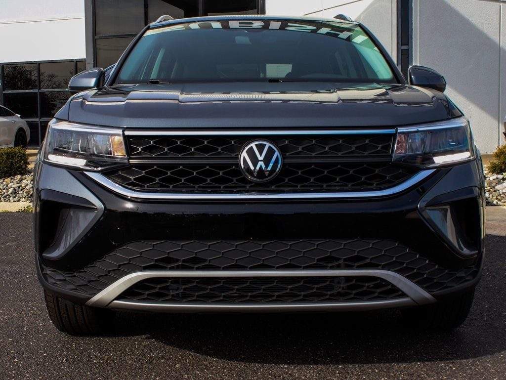 Used 2024 Volkswagen Taos 1.5T SE SUV