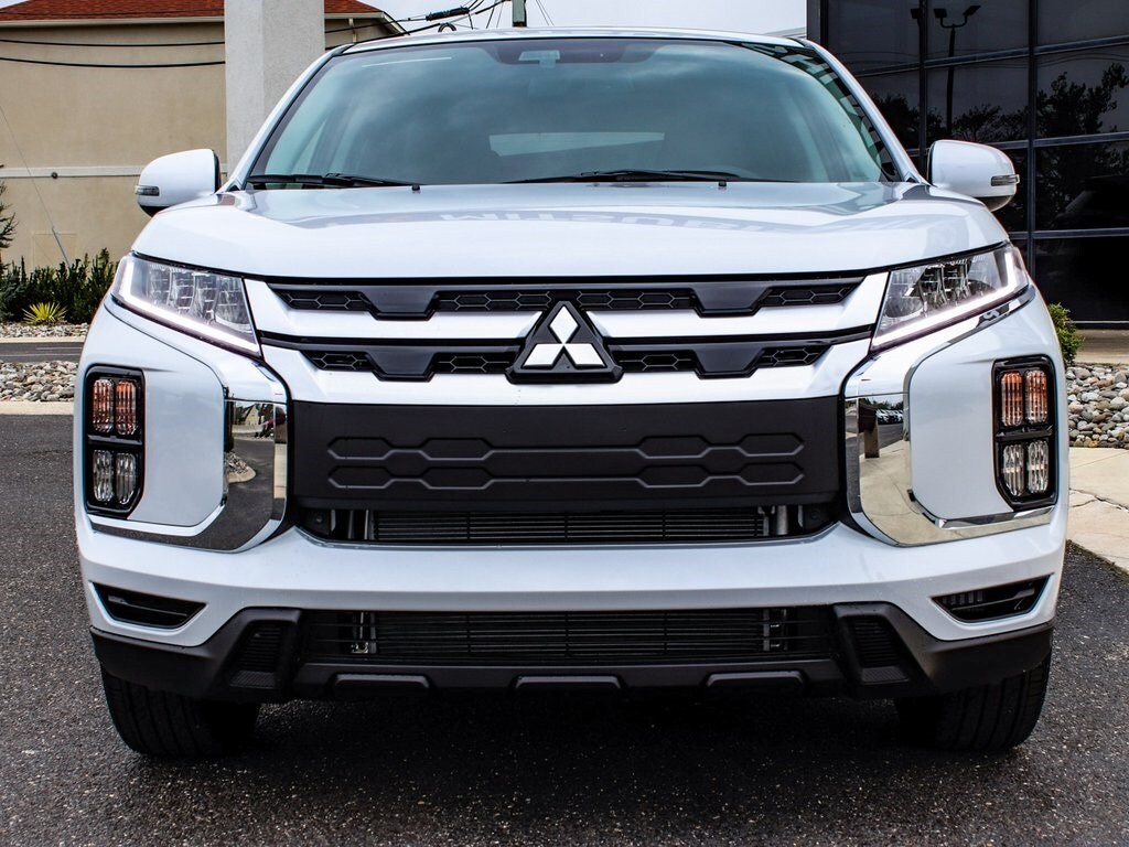 2025 Mitsubishi Outlander Sport ES SE LE photo 2