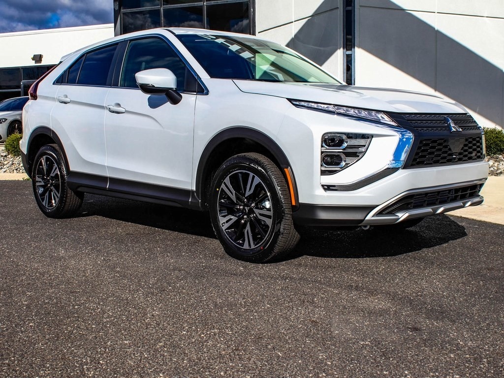 2026 Mitsubishi Eclipse Cross SEL photo 3