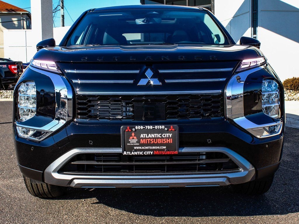 New 2026 Mitsubishi Outlander SE SUV