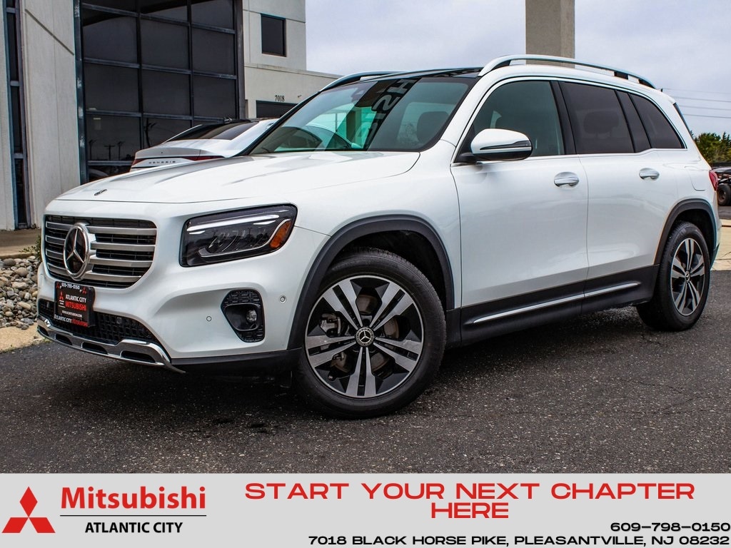 2024 Mercedes-Benz GLB Base's photo