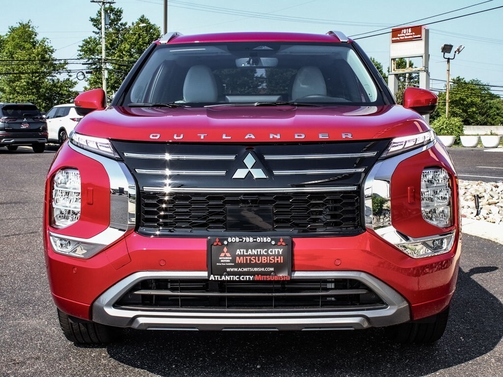 2025 Mitsubishi Outlander SEL photo 2