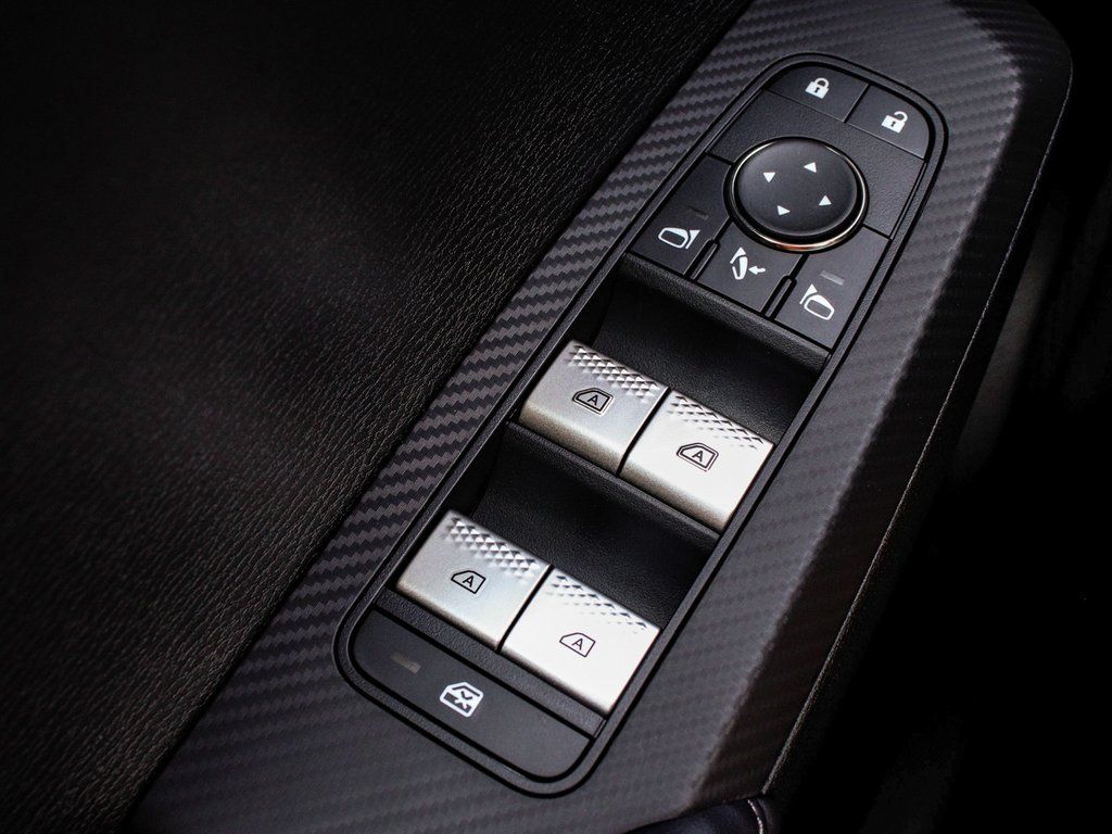 2025 Mitsubishi Outlander SE - Photo 10