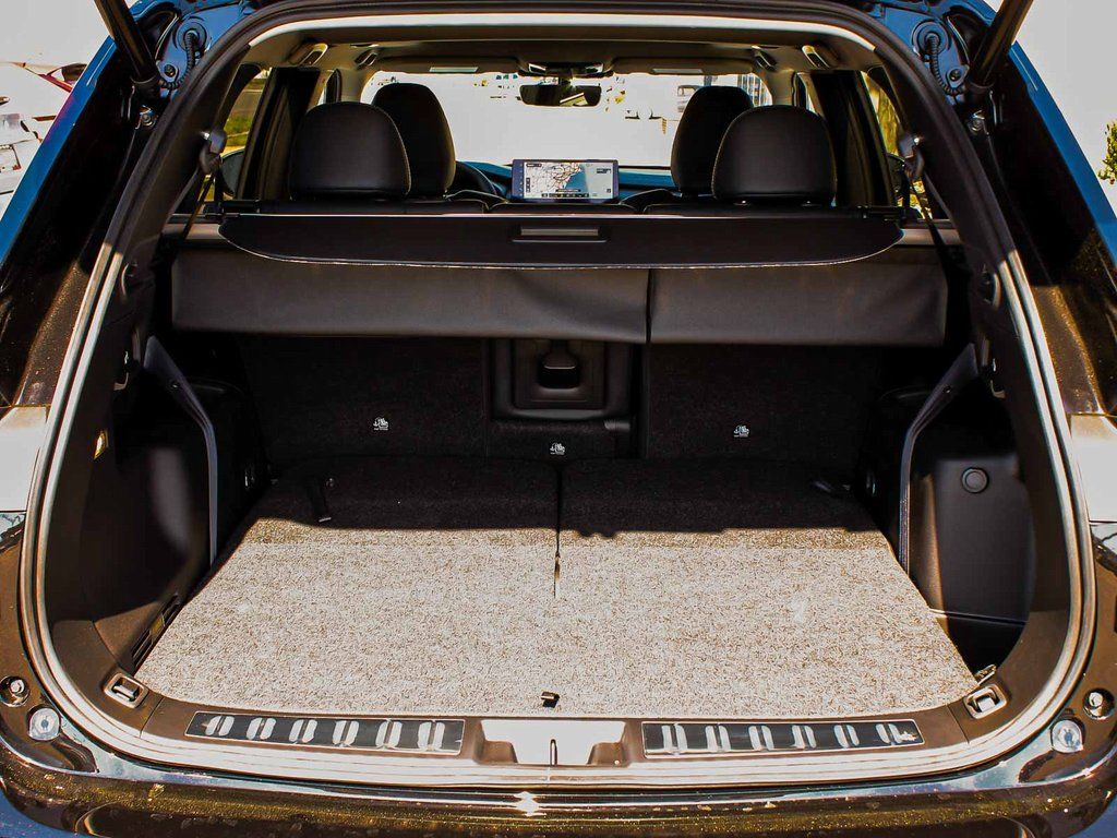 2025 Mitsubishi Outlander SE - Photo 46