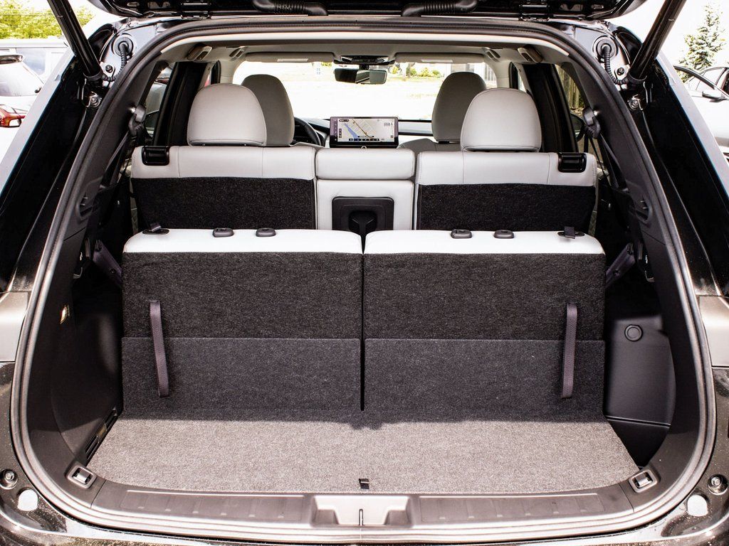2025 Mitsubishi Outlander SEL Platinum Edition - Photo 47
