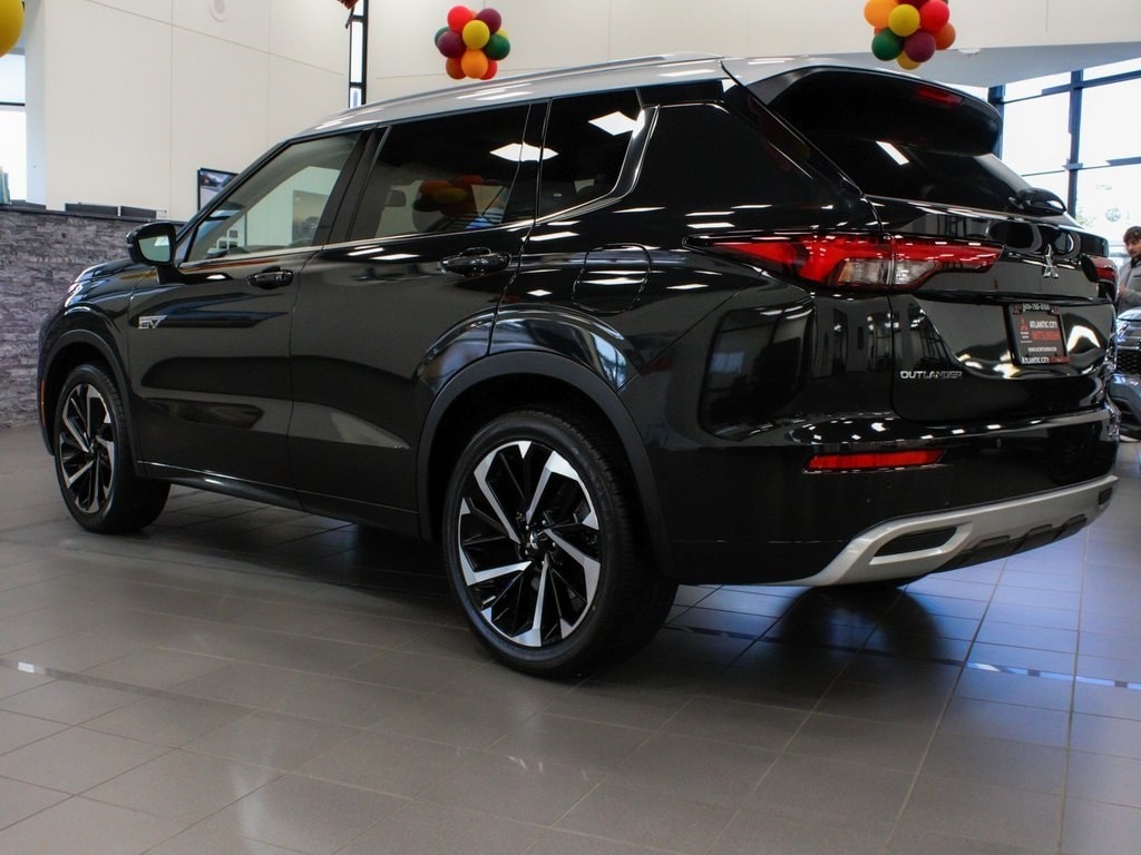 New 2025 Mitsubishi Outlander PHEV SEL Platinum Edition SUV