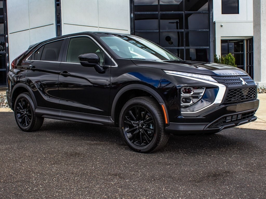 2026 Mitsubishi Eclipse Cross LE Ralliart photo 3