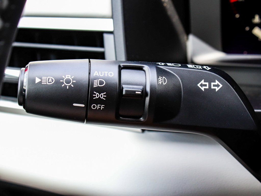 2025 Mitsubishi Outlander SE - Photo 26