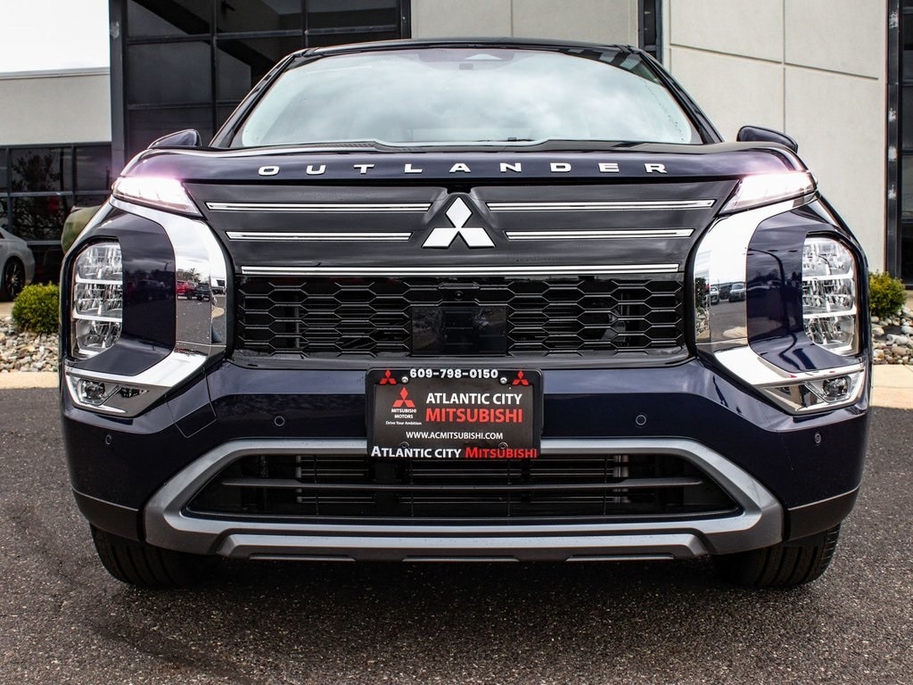 New 2025 Mitsubishi Outlander SE SUV