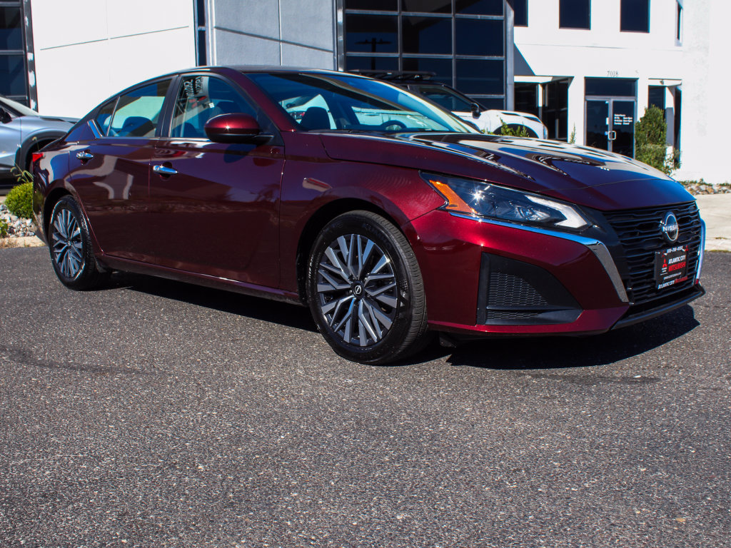 Used 2024 Nissan