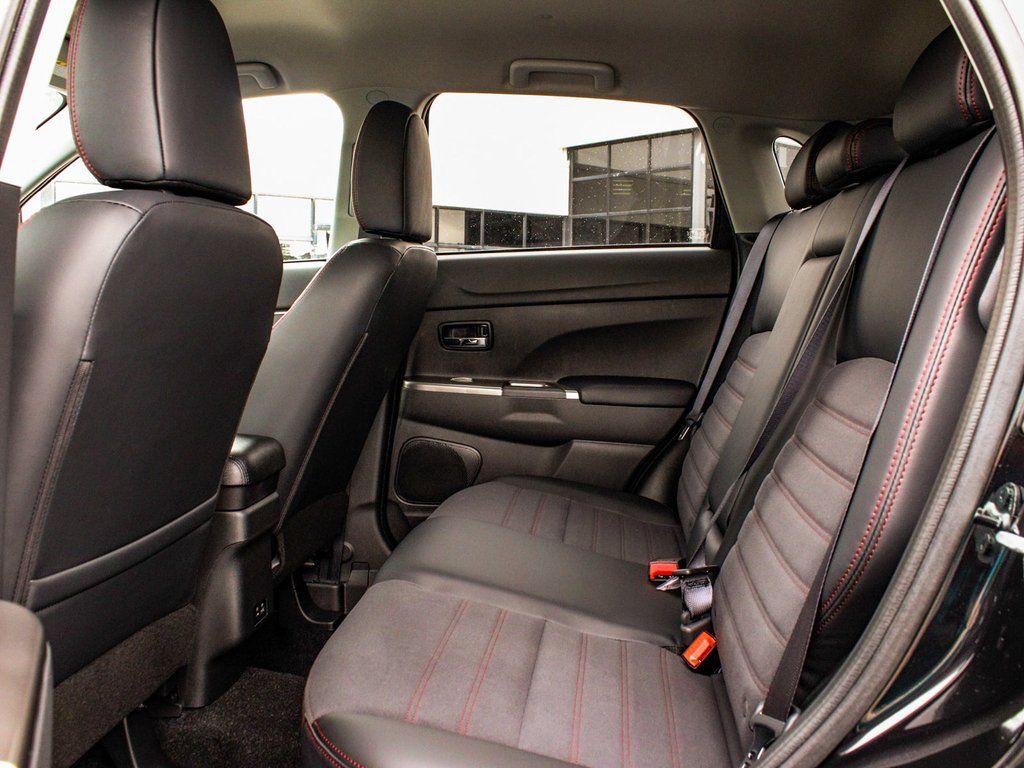 2024 Mitsubishi Outlander Sport SE - Photo 33