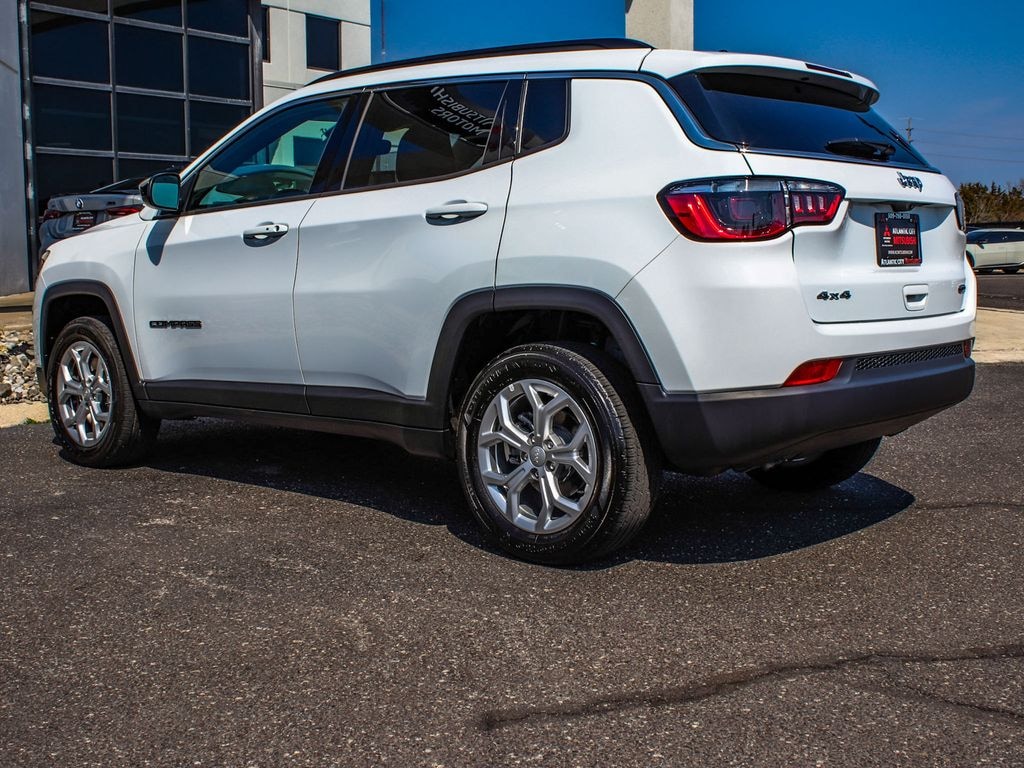 Used 2024 Jeep Compass Latitude SUV