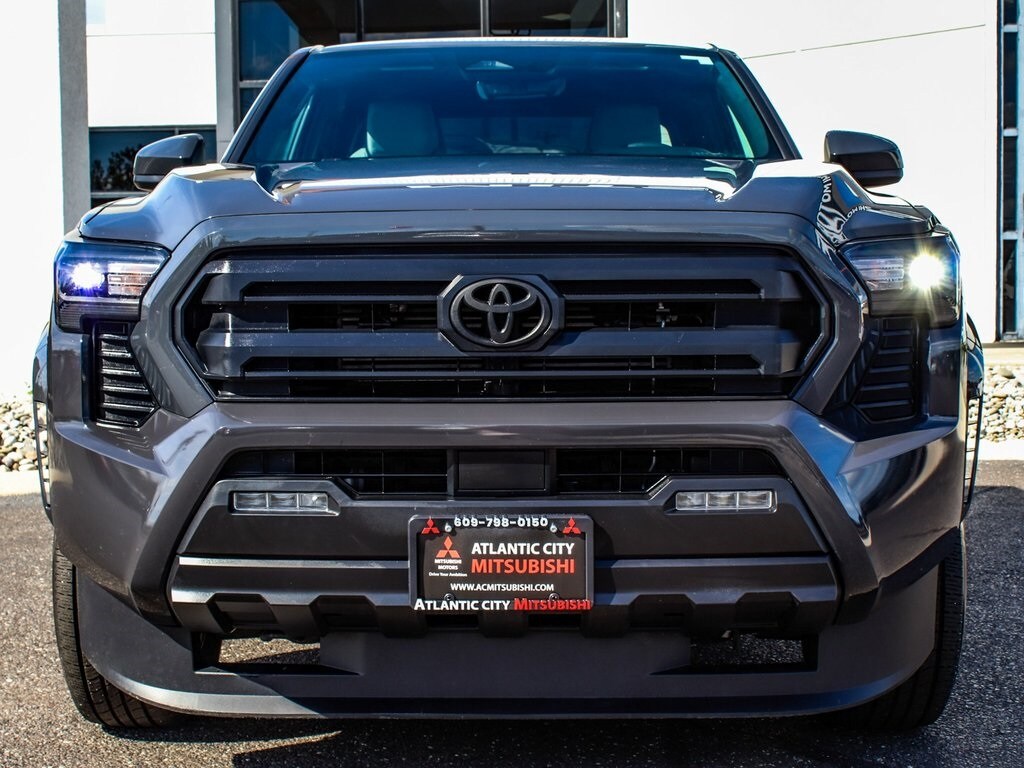 2024 Toyota Tacoma SR5 photo 2