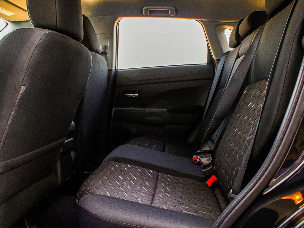 2025 Mitsubishi Outlander Sport ES - Photo 29