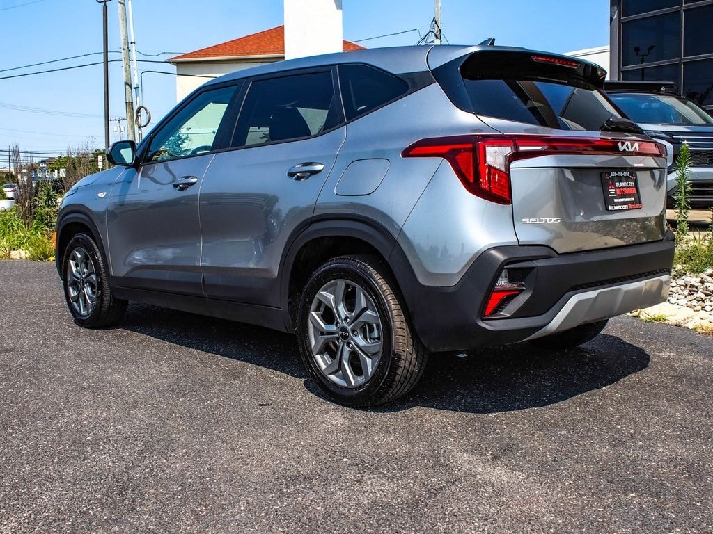 Used 2025 Kia Seltos LX SUV