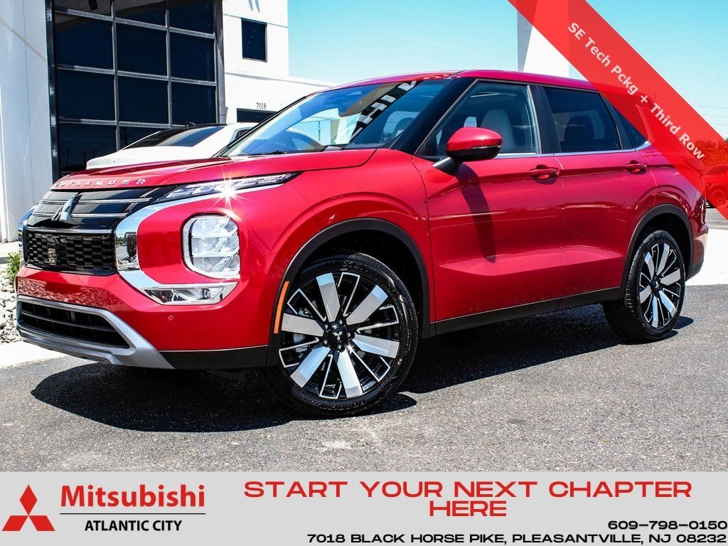 New 2025 Mitsubishi Outlander SE SUV