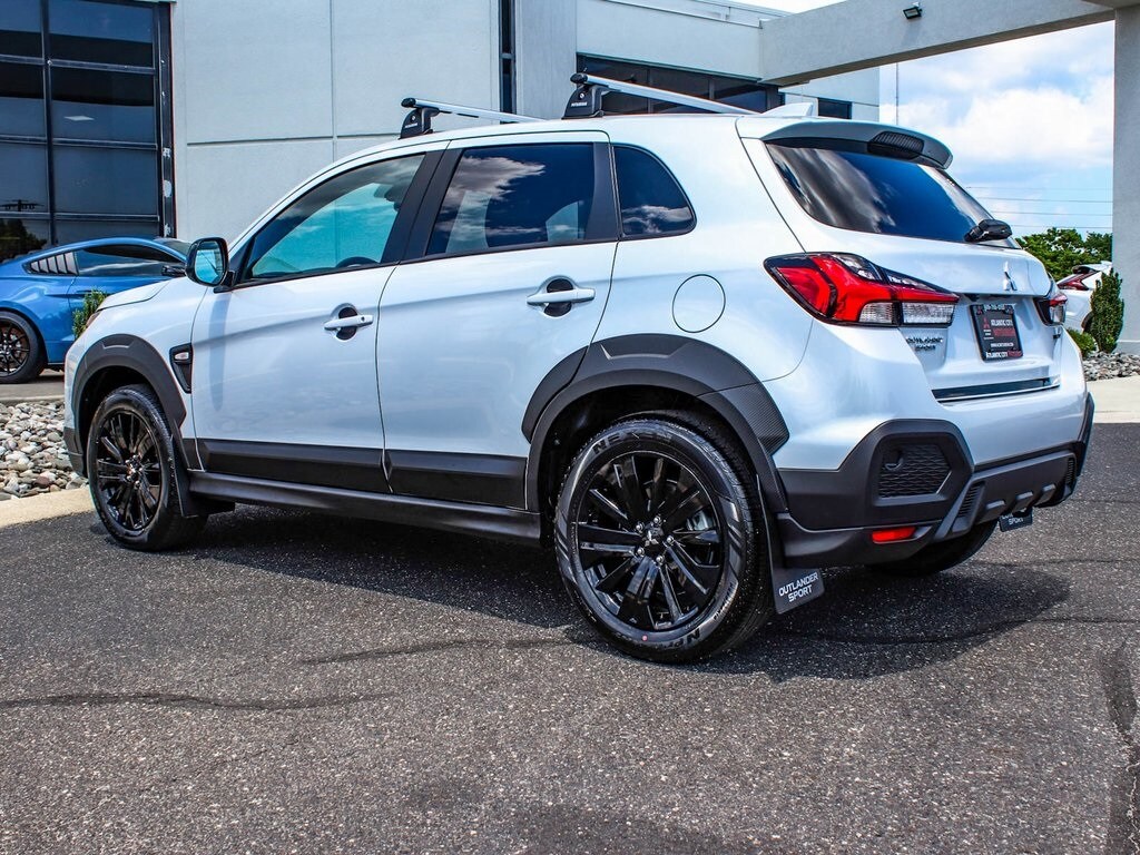 2025 Mitsubishi Outlander Sport S photo 3